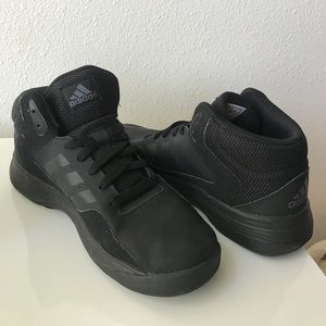 adidas black cloudfoams